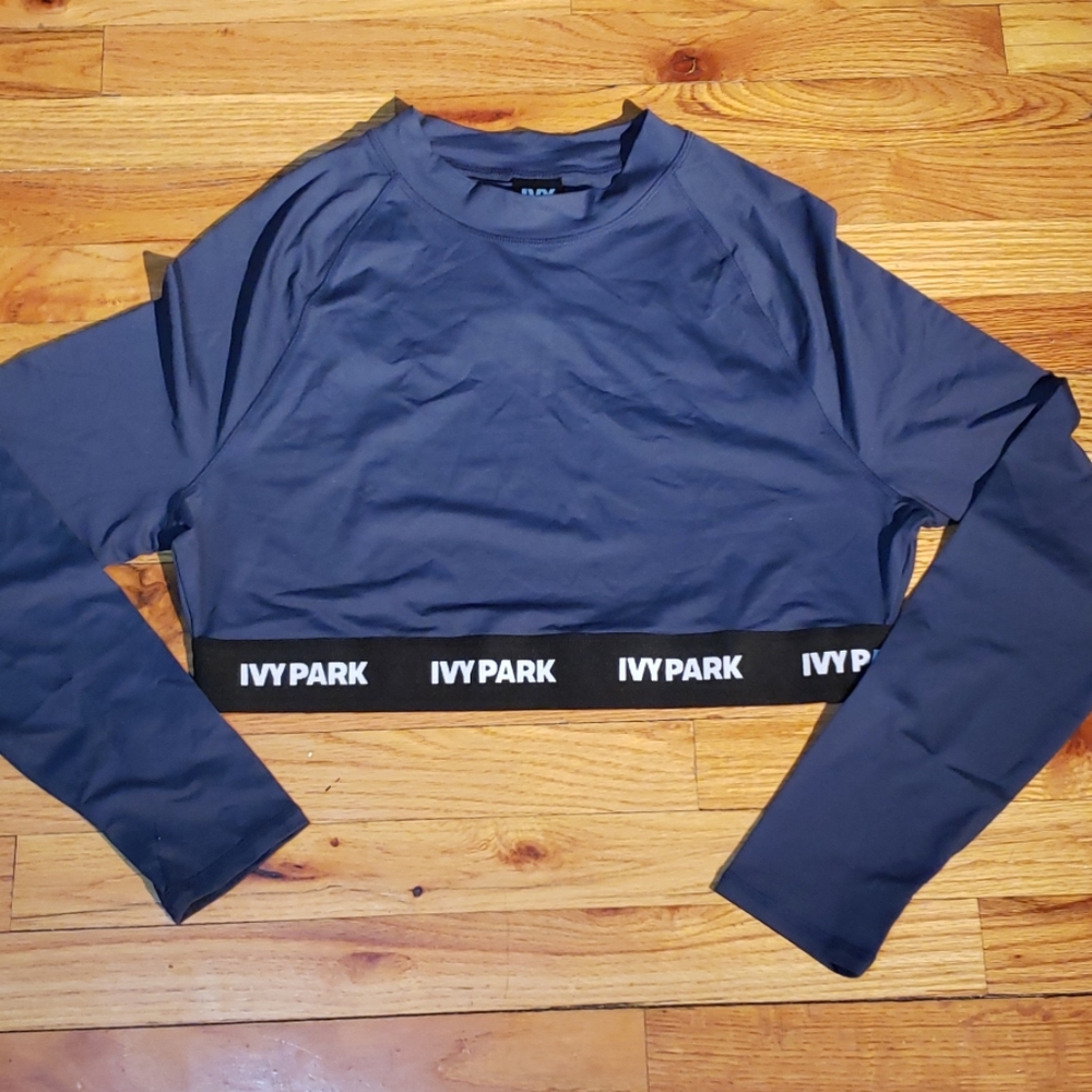 Ivy Park Active Long Sleeve Crop Top